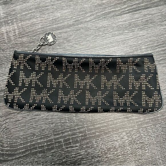 Michael Kors wallet - Picture 1 of 5